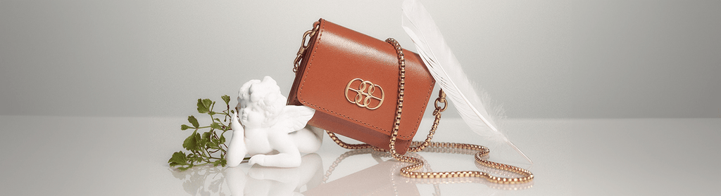 A Romantic Valentine's Day: Guide to Stylish Leather Accessories - BONIA