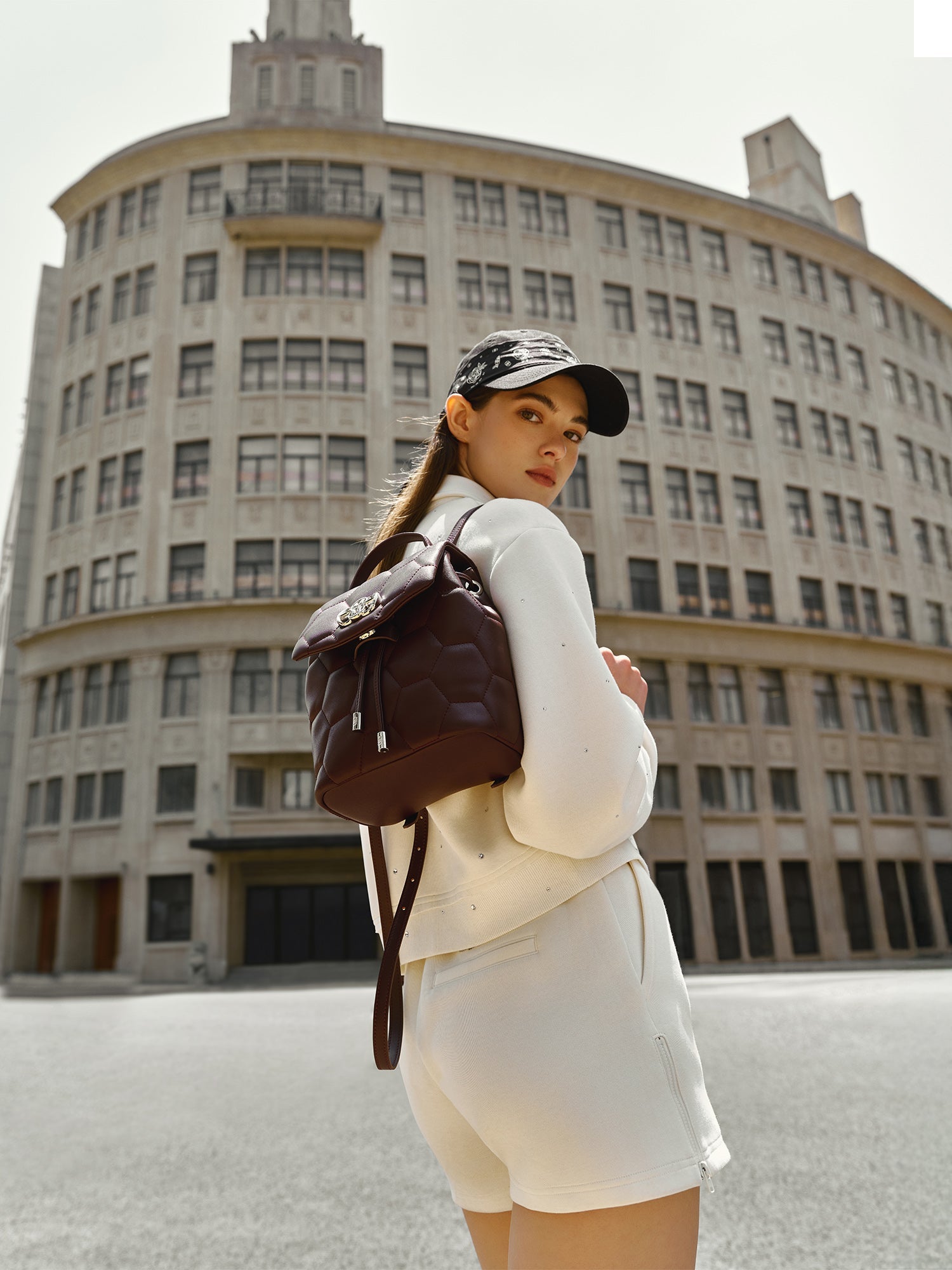 crosshatched leather backpack VASCHY Purse for Women, Fashion Cute Vegan Flap Backpack Convertible Handbag for Ladies with Guitar Strap Brown : Clothing, Shoes & Jewelry MARQUES Size:US 10 6 in 1 leather the Little America Backpack